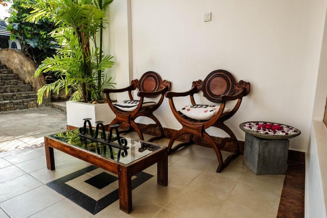 קנדי Elegant Hotel מראה חיצוני תמונה