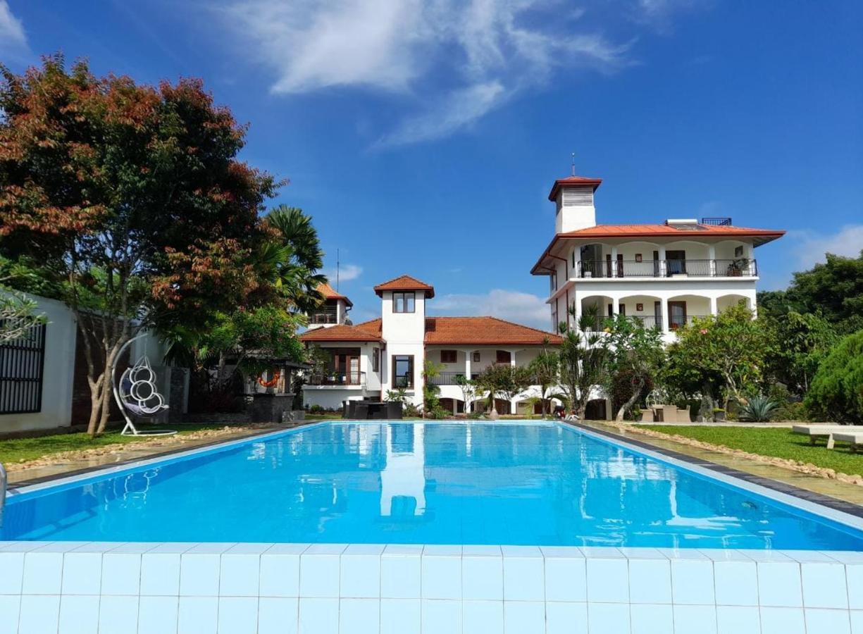 קנדי Elegant Hotel מראה חיצוני תמונה